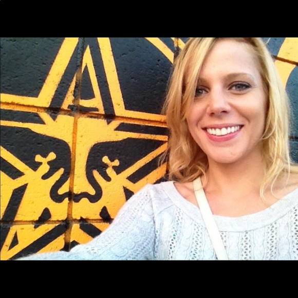 Meet your Posher, Sharlene - Picture 6 of 12